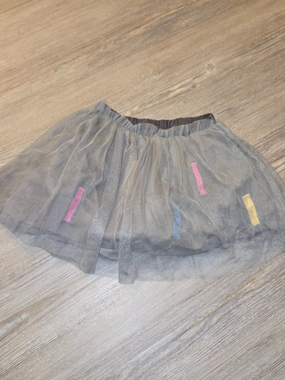 Zara Grey Tulle Skirt w/Multicolored Accents 2/3 Years